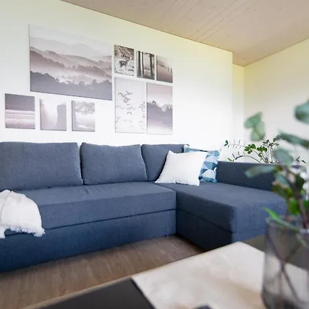 Aparthotel-almgasthaus Gemsli - A Bisal Oesterreich Ueberm Schweizer Rheintal Appart hôtel Sevelen