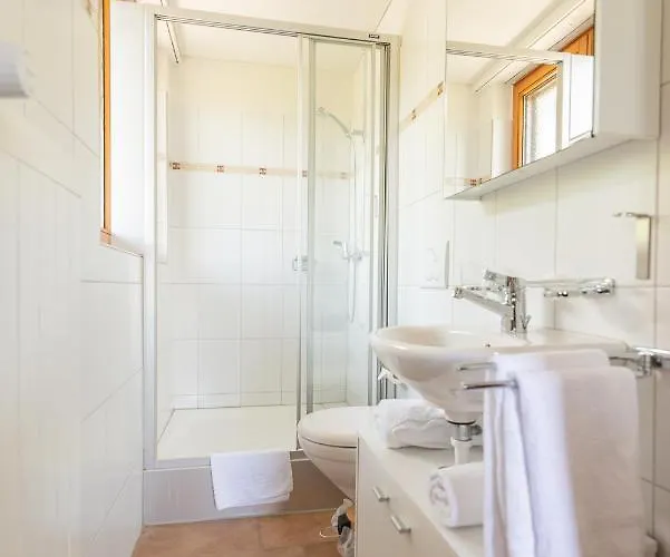 Hotel apartamentowy Aparthotel-almgasthaus Gemsli - A Bisal Oesterreich Ueberm Schweizer Rheintal Sevelen