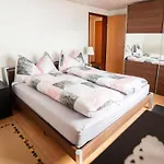 Aparthotel-almgasthaus Gemsli - A Bisal Oesterreich Ueberm Schweizer Rheintal Apart-hotel *