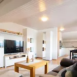 Aparthotel-almgasthaus Gemsli - A Bisal Oesterreich Ueberm Schweizer Rheintal